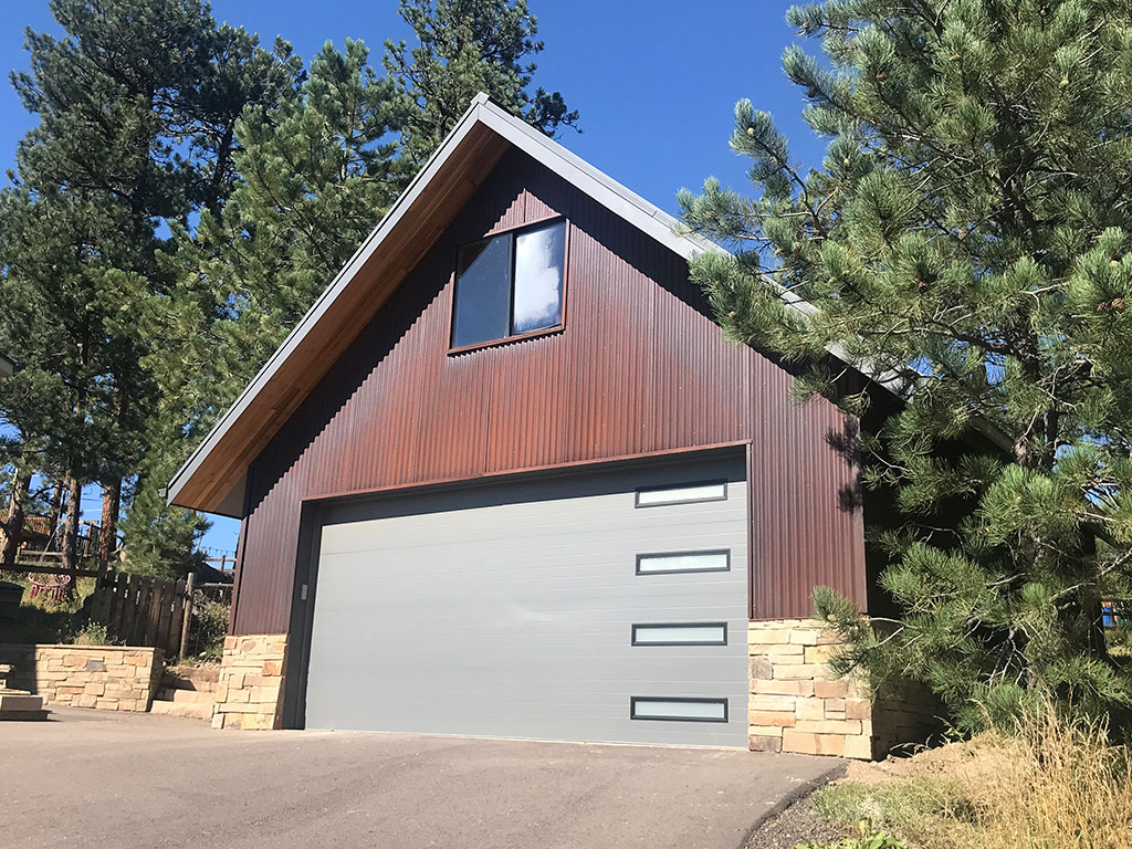 Hartman Architecture - Rustic Modern Garage With Loft